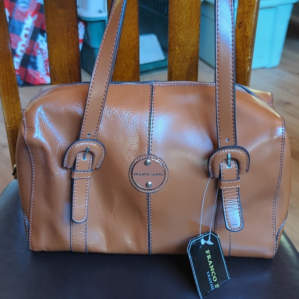 NWT Franco Sarto Leather Purse 👜